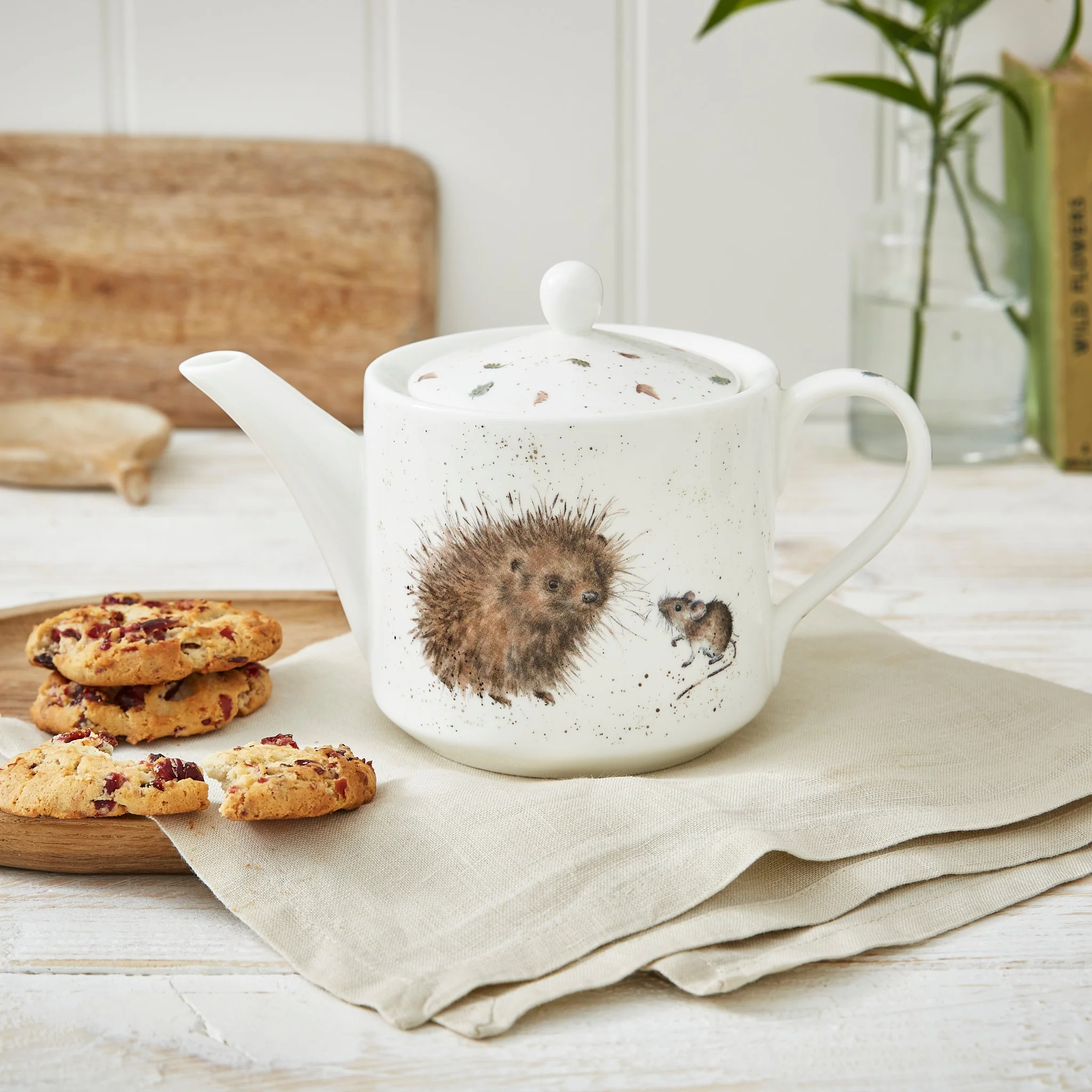 Wrendale 1Pt Teapot H'Hog & Mouse - Image 2