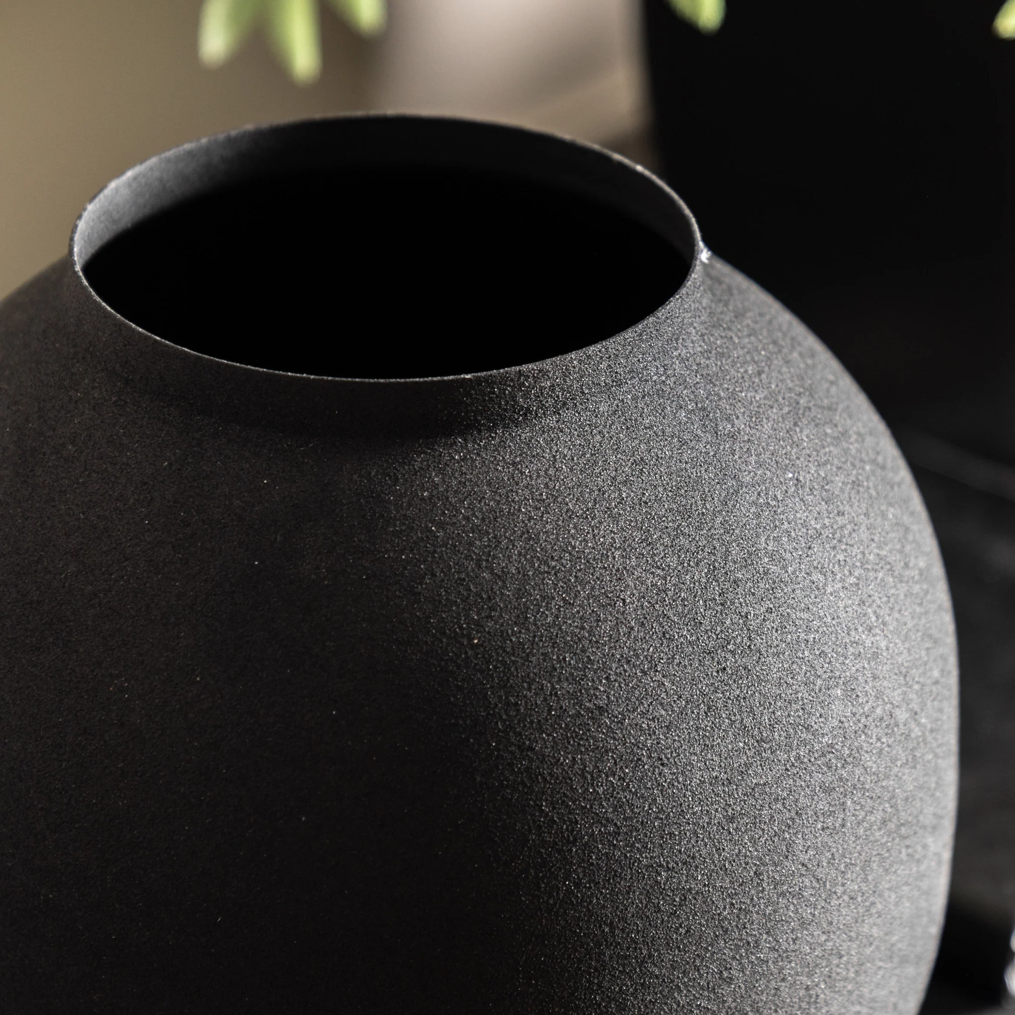 Zia Vase Black Assorted Set Of 2 - DHD Zia Vase Black 2Pk - Image 2